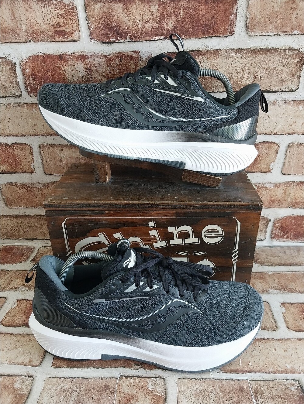 Pre-owned 2024 Saucony Echelon